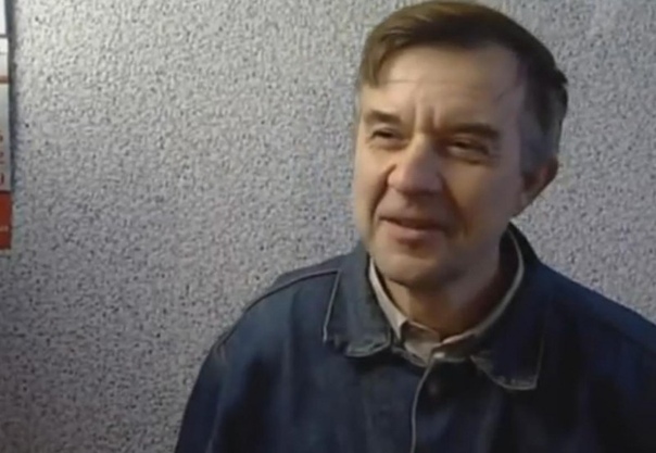 История скопинского маньяка, который удерживал двух заложниц 3,5 года, потрясла всю Россию Виктору Мохову назначили 17 лет колонии строго режима. В следующем году он выходит на свободу.Этому не
