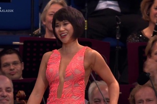 HD - Yuja Wang - Prokofiev Piano Sonata No. 7 in B flat major, Op. 83, III. Precipitato