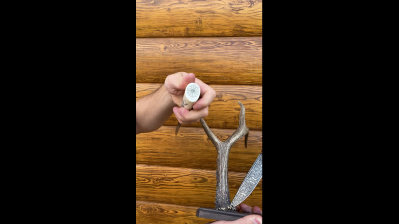 ЭКСКЛЮЗИВНАЯ КОМПОЗИЦИЯ РУЧНОЙ РАБОТЫ НОЖИ