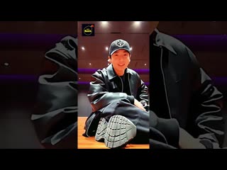 WEVERSE LIVE JK. .