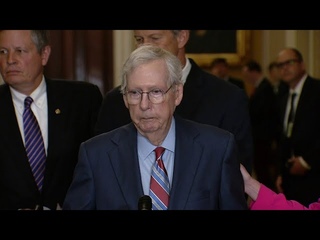 Mitch McConnell freezes during press conference