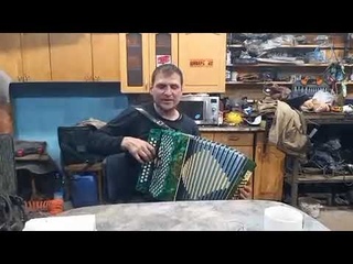 @Владимир Глазунов. Ой занялась рябина зорькой алой.