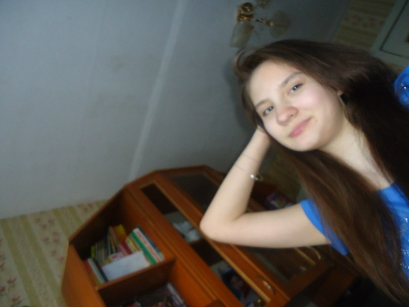 Настя Попова 