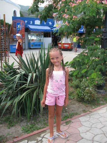 №35, Вика Пухальская №35, Вика Пухальская