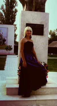 Елена Кожухарь