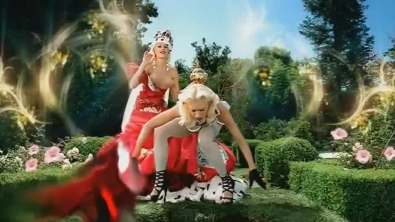 Gwen Stefani What You Waiting