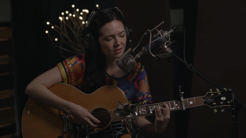 Acoustic Guitar and Vocal Miking Techniques with Blue Microphones, Cameron Webb and Marie
