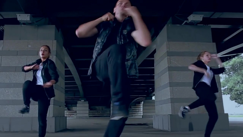 Black Squad Shake