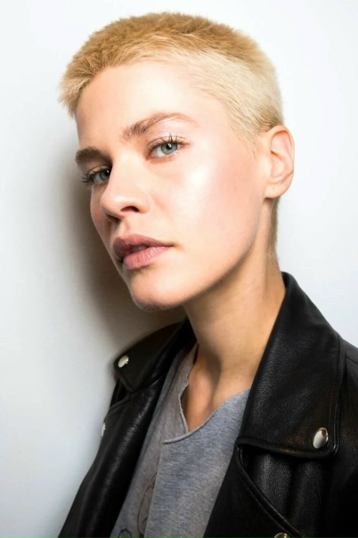 Frisuren für kurze Haare - Modische Inspirationen und Ideen für den nächsten Haa