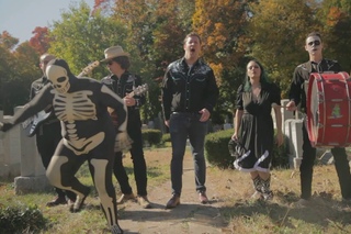 The Cowmen - Skeleton Dan (Official Video)